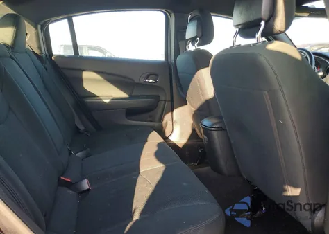 2011 Chrysler 200 Touring z USA, uszkodzony, nr VIN 1C3BC1FB9BN569020